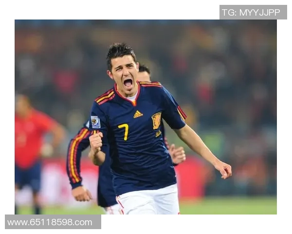 你能猜出哪个足球球星是她心中的最爱吗 让我们一起挑战一下她的眼光